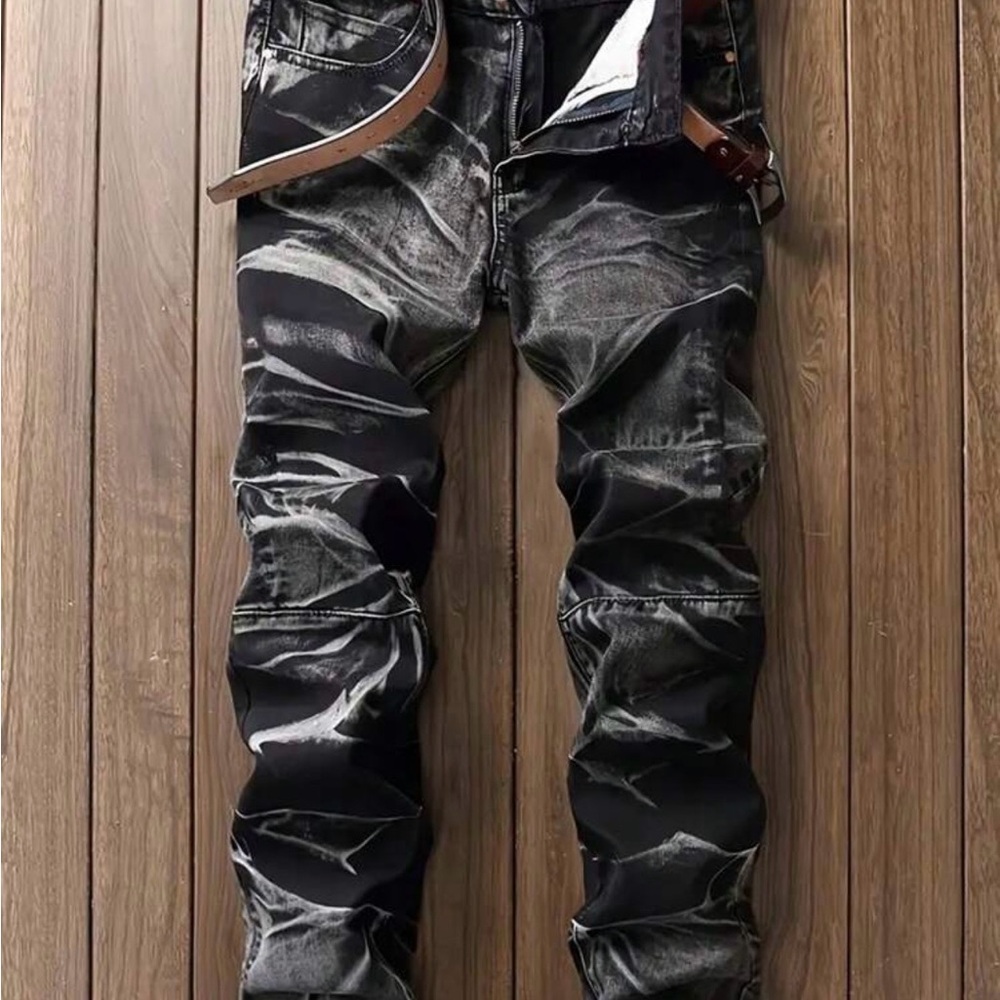 SHEIN Men's Fashion Tie-Dye Elastic Washed
Denim Jeans